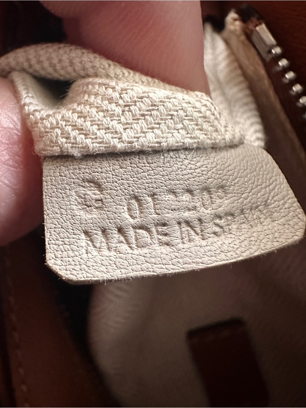 โSOLDโLoewe Puzzle Mini Shoulder Bag in Tan Leather - Picture 16 of 16